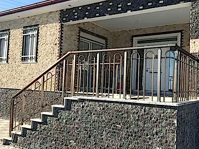 cihanbeylide yapmış olduğumuz cam balkon hizmetinin dış cepheden görseli